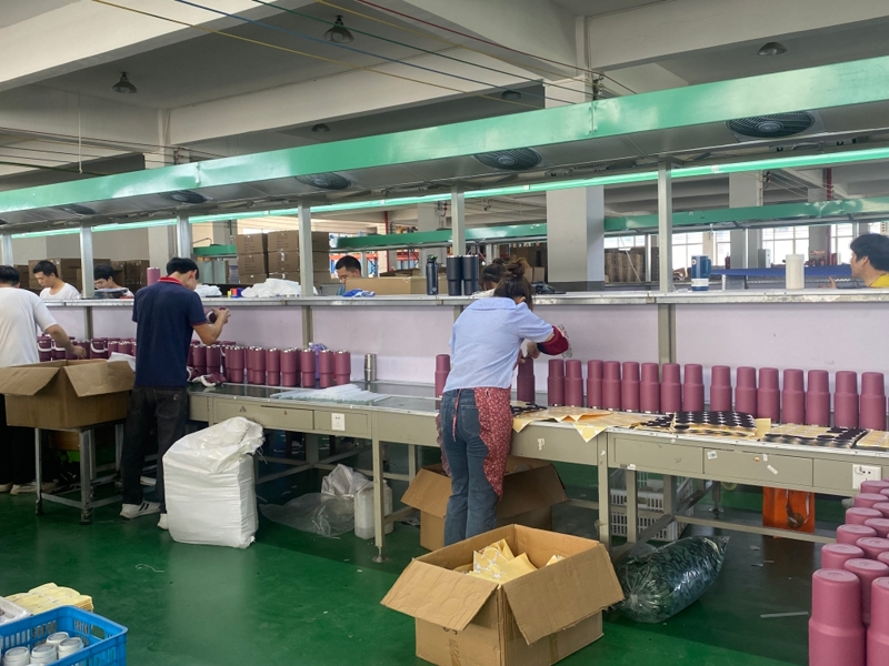 Terobosan Kapasitas: Jiangzhi Rampungake Pesenan Piala Es Krim 26.000 Potong sajrone 3 Dina
