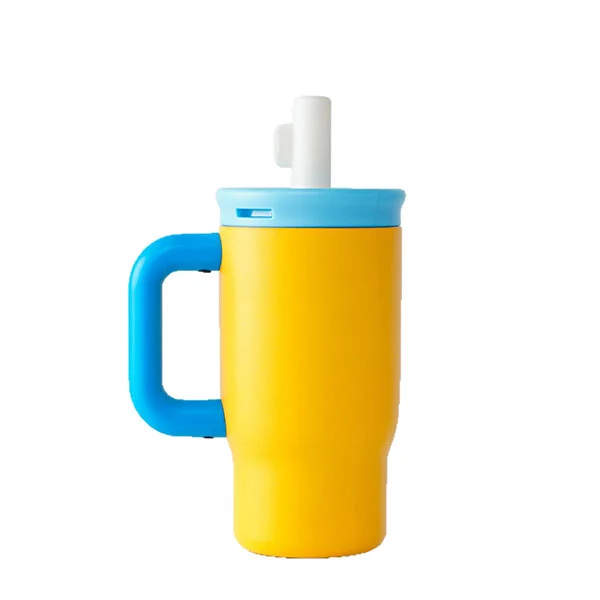 Auto Mug karo Handle lan Straw