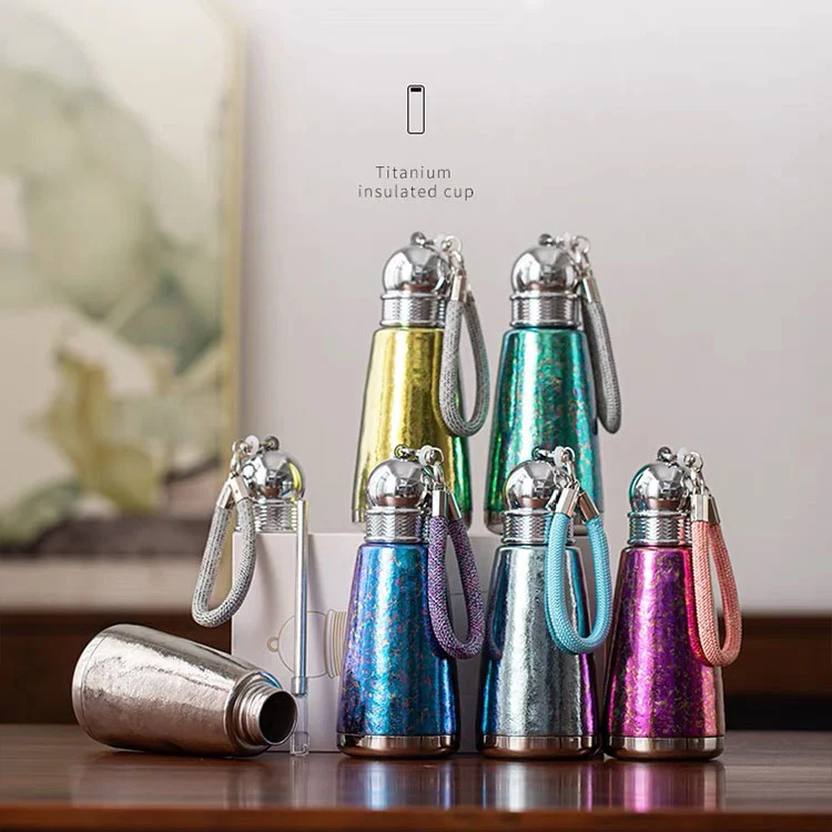 Botol titanium terisir